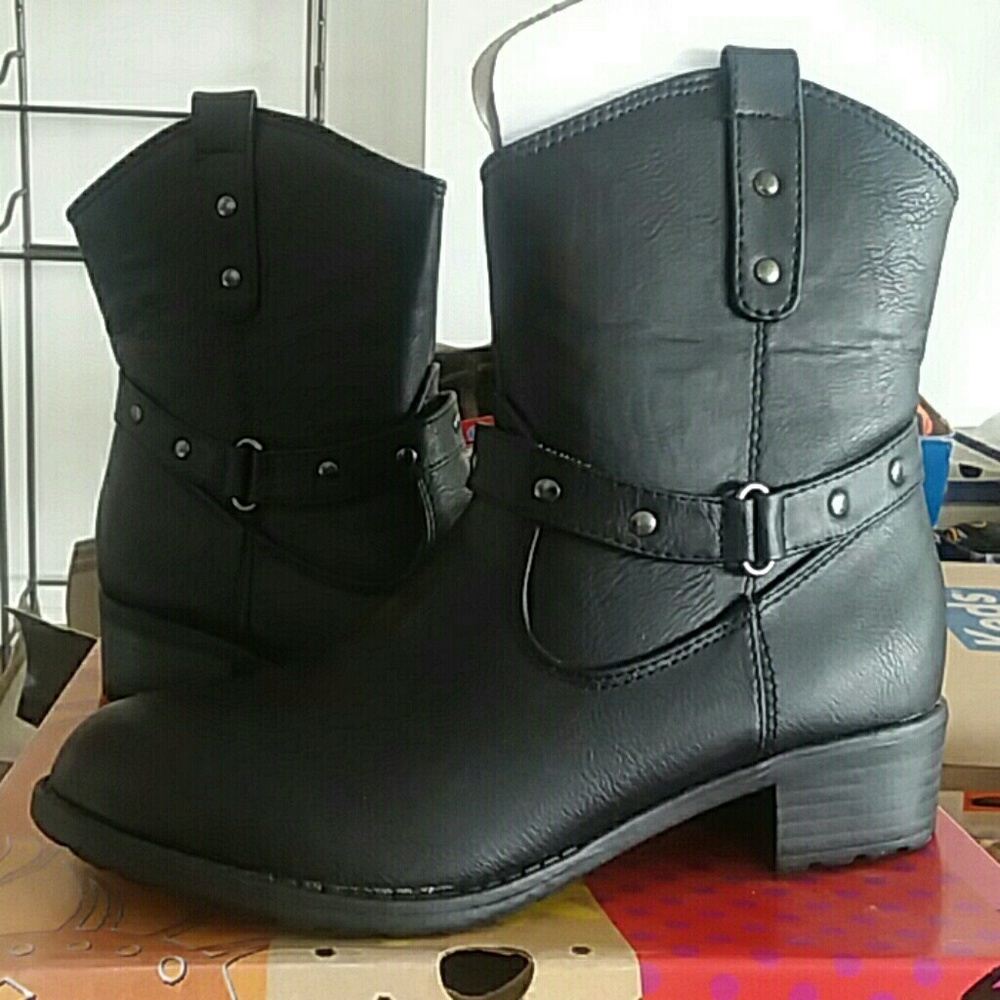 Pueblo by Rachel Shoes Size 3